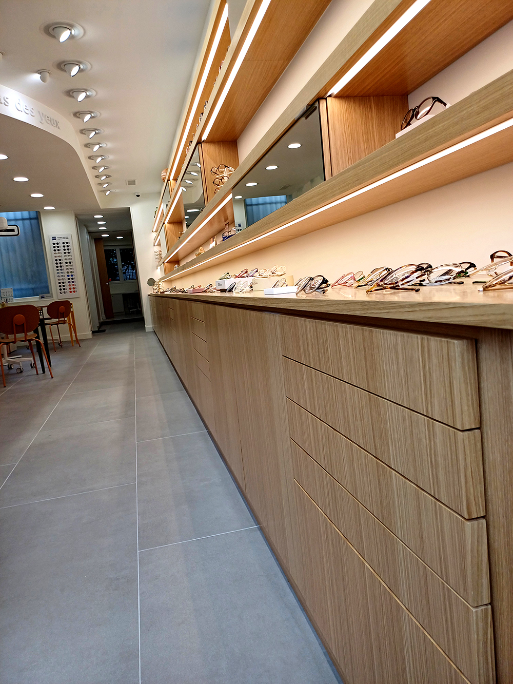 Agencement comptoir magasin Passerose Agencement Niort