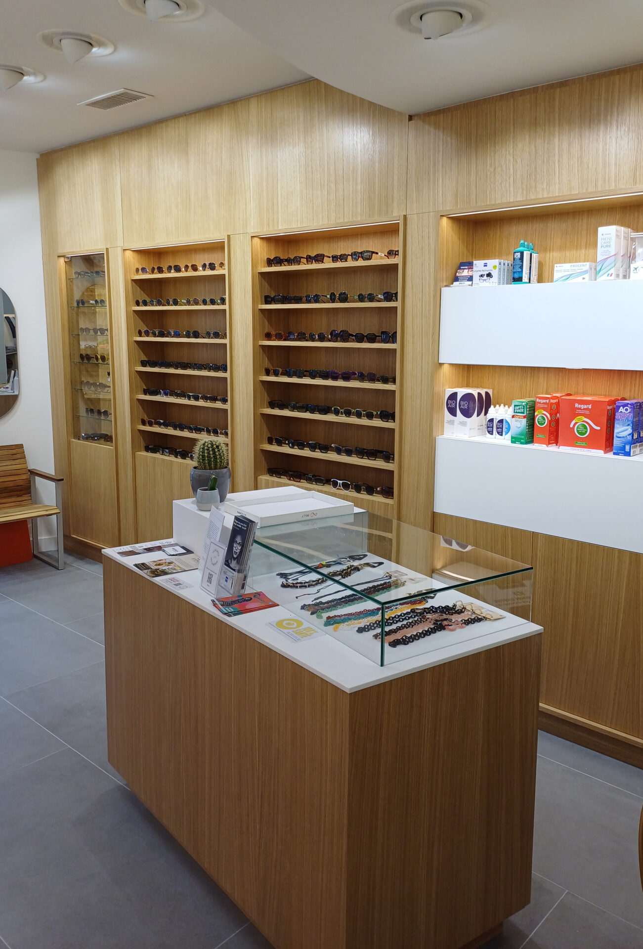 agencement comptoir magasin par Passerose Agencement NIort