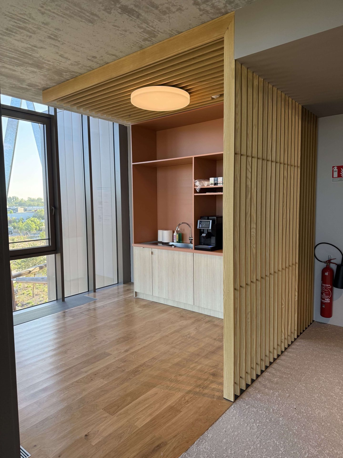 Tisanerie avec cloison claire-voie sur-mesure